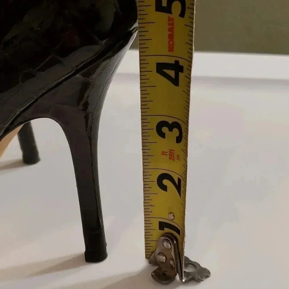 Joan & David DV Flipp brown crocodile platform heels - Picture 7 of 9